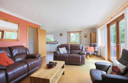 Rockcliffe Cottage | Honeysuckle, Colvend - a lodge that sleeps 6 guests in 3 bedrooms