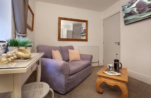 Windermere Cottage | HONEYSUCKLE COTTAGE, family friendly, with open fire in Windermere