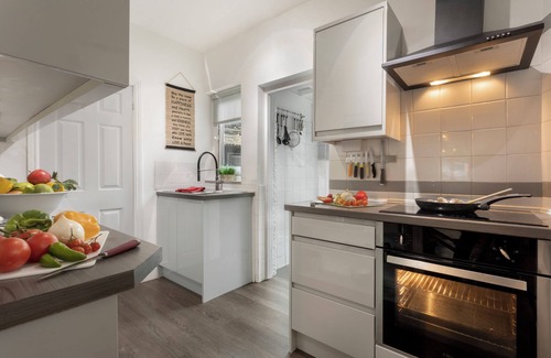 Windermere Cottage | HONEYSUCKLE COTTAGE, family friendly, with open fire in Windermere