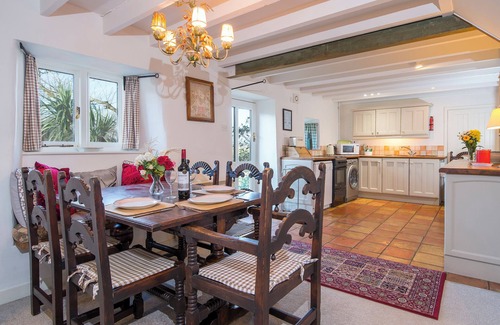 St Brides Cottage | Honeysuckle Cottage, Holiday Cottage Lochvane, Nr Solva, Sleeps 5, 2 bedrooms, bathrooms