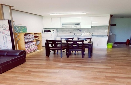 Hongcheon House | Hongcheon Dalbit Sonata Pension