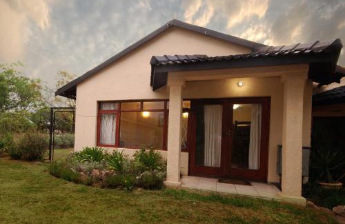 Greater Johannesburg Metropolitan Area House | Hoopoe Haven Guest House