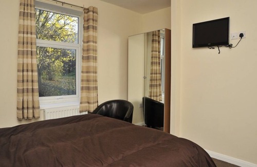 Whickham House | Hoppers Cottage Guest House