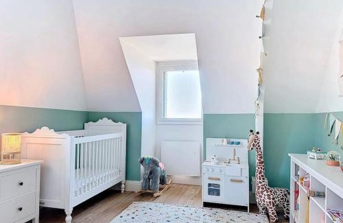 Trouville-sur-Mer Villa | Horizon 85 YourHostHelper