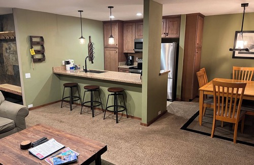 Mammoth Lakes Condo | Horizons Condo w/Communal Clubhouse!