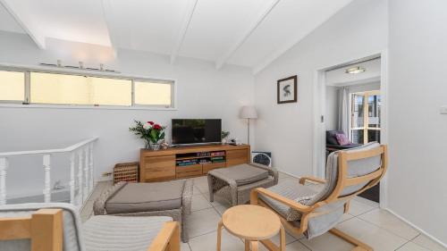 Hardys Bay House | Horizons On Heath Hardys Bay