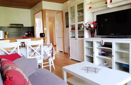 Pra Loup Apartment | Horizons Residence - Superb renovated apartment, 2 large bedrooms, balconies on slopes, porch of shops, Pra Loup