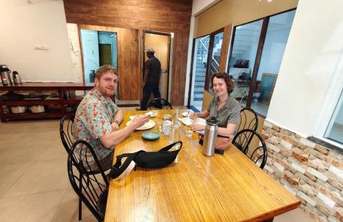 Valparai Bed & Breakfast | Hornbill Castle