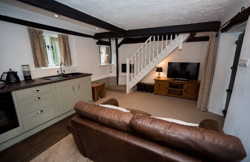 Kilmington Cottage | Horseshoe Cottage romantic barn conversion, stunning views near the Jurassic Coa