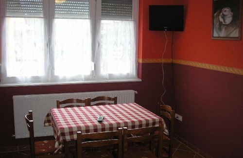 Hegyeshalom Apartment | Horvath Vendeghaz
