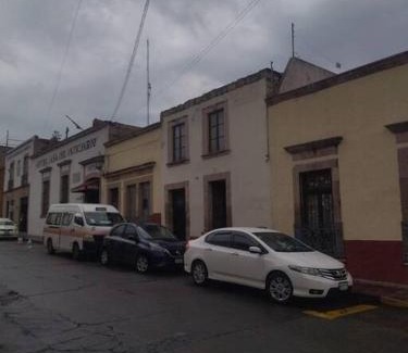 Historic Centre House | hospedaje cuarto principal con dos camas matrimoniales