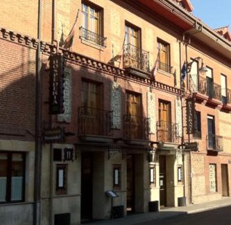 Leon House | Hospederia Fernando I