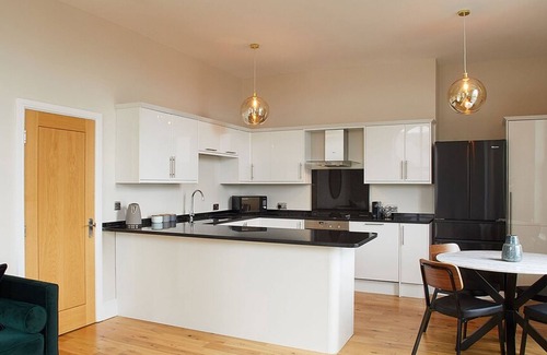 Saltburn-by-the-Sea Apartment | Host Stay Artsbank Apartment