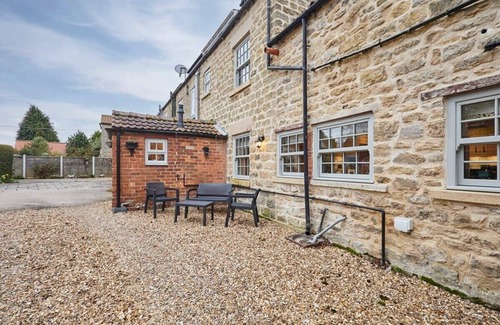 Pickering House | Host & Stay | Badger Cottage