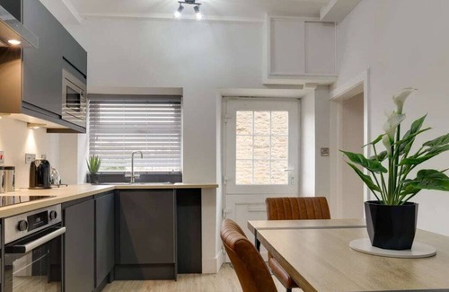 Snainton House | Host & Stay | Beam End Cottage