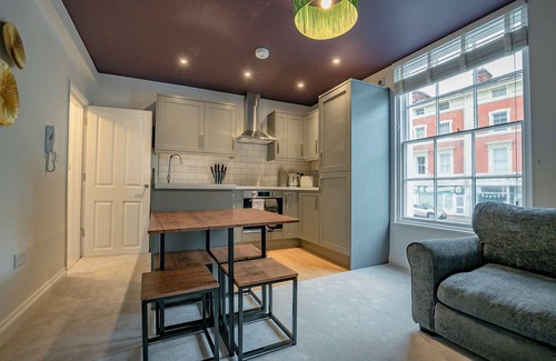 Malvern Apartment | Host & Stay | Foley House Apartment
