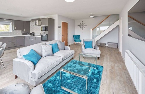 Brotton House | Host & Stay | Badgers Cottage