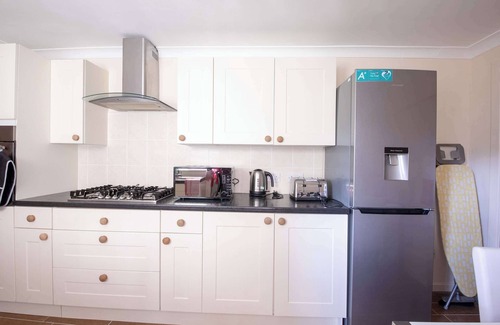 Skewen House | Host & Stay | Hanover Apartment