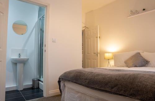 Kettering Apartment | Host & Stay - Montagu Street