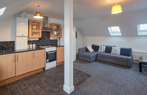 Skinningrove Apartment | Host & Stay | Sea Breeze
