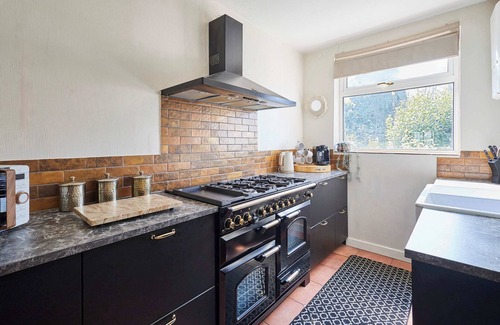 Birmingham House | Host & Stay | The Midland Nest