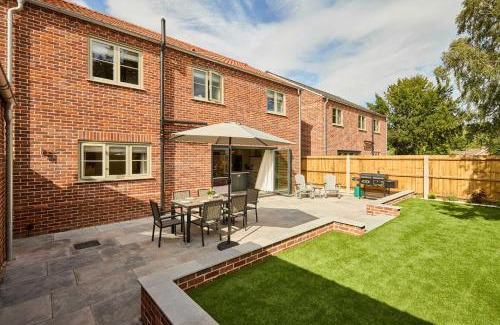 North Wootton House | Host & Stay - The Sett