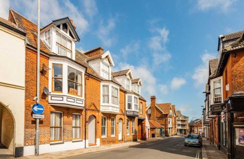 Cromer House | Host & Stay - Villa Otto