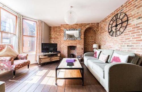 Cromer House | Host & Stay - Villa Otto