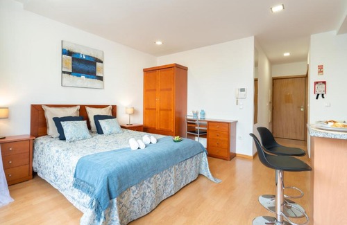 Centro / Baixa Apartment | Host Wise - Bright Quiet Flats - Prime Location