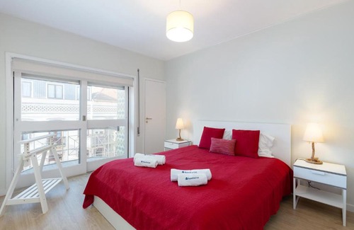Leixões Apartment | Host Wise - Trendy Bright Flats with Jacuzzi - 5 min Beach