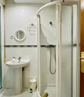 Mocejon House | Hostal Alhambra