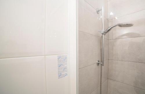 Santander House | Hostal Cabo Mayor