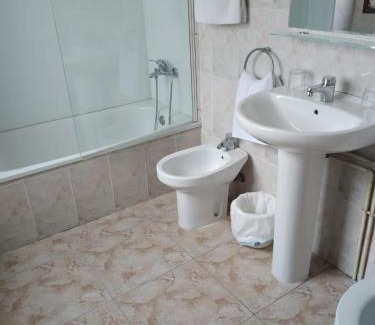 Lugo House | Hostal Fisterra