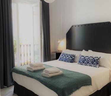 Encarnacion-Regina House | Hostal Hom Museo