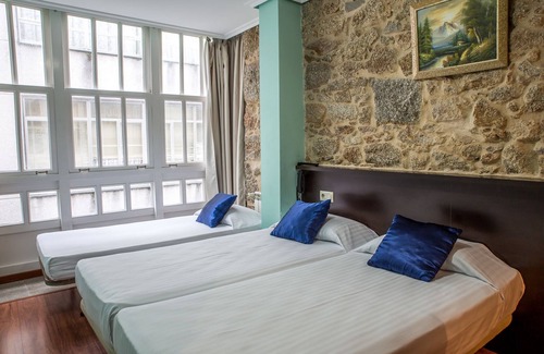 La Coruna House | Hostal Hotil