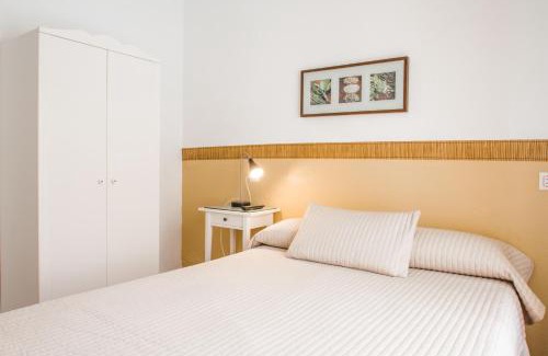 Fuengirola House | Hostal Jomarijo