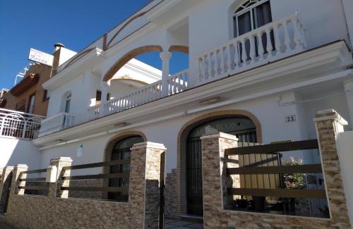 Chipiona House | Hostal Los Arcos