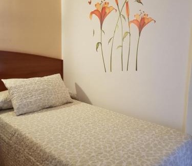 Lloret Town Center House | Hostal Mary - ADULTS ONLY