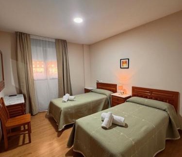 Villarcayo House | Hostal Merindades