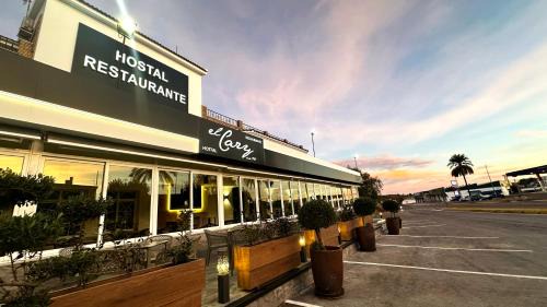 Montemayor House | Hostal Restaurante el Cary