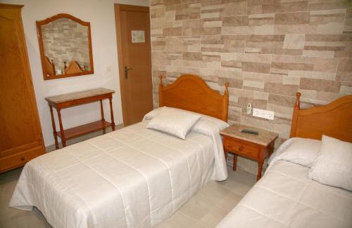 Pozo Alcon House | Hostal Restaurante Grela