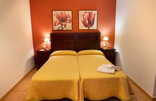 Zahara de la Sierra House | Hostal Rural Zahara