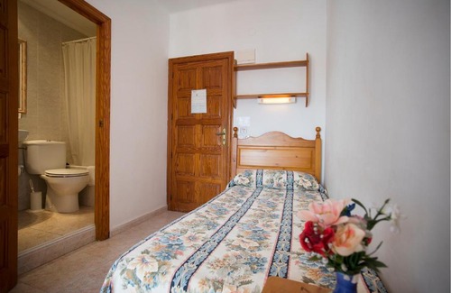 Santa Eulalia del Rio House | Hostal Sa Rota