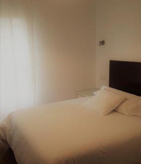 Embajadores House | Hostal Santa Isabel
