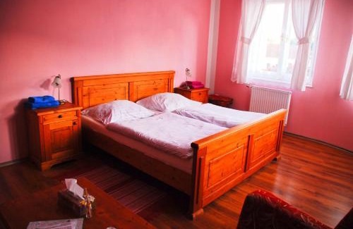 Jistebnice House | Hostinec a penzion U Rezků