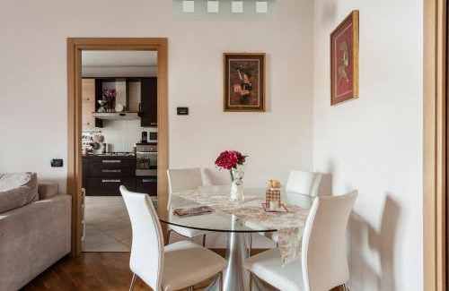 Cascina Apartment | Hostly - Family Home Strada dell'Olio - Brand new 2BR, 2 Bathrooms with AC
