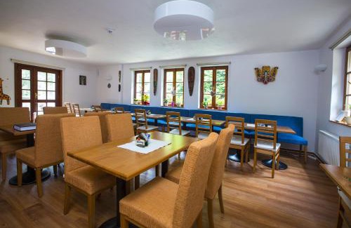 Harrachov Hotel | Hotýlek pod smrkem