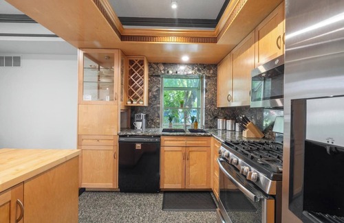 Coeur d'Alene House | Hot Tub 4BR Retreat near Downtown CDA