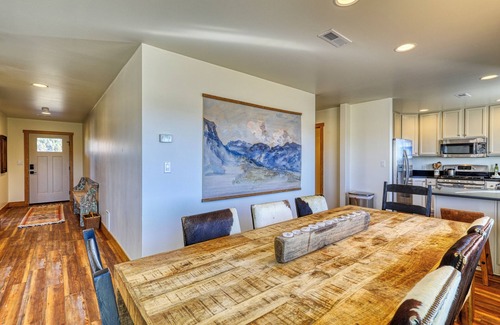 Pagosa Springs House | HOT TUB + AC l Family Getaway l Pet Friendly l 4 Bedrooms