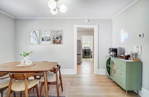 Enderly Park House | Hot Tub + Big Yard Minutes from Uptown!